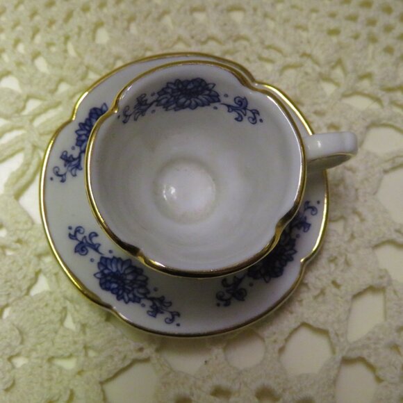 Small One Piece Teacup Ceramic 2"x1" Child Size (DK676) - Picture 5 of 5